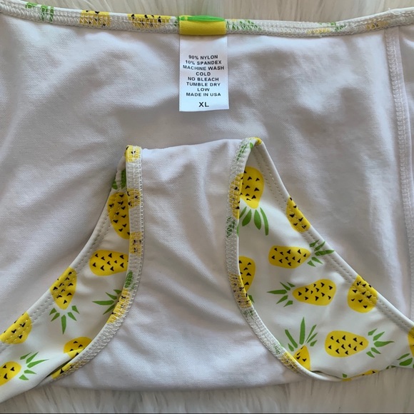 Kortni Jeane classic pineapple peplum bottoms - Picture 4 of 4